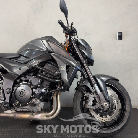 SUZUKI GSX-S 750 ABS, Foto 4
