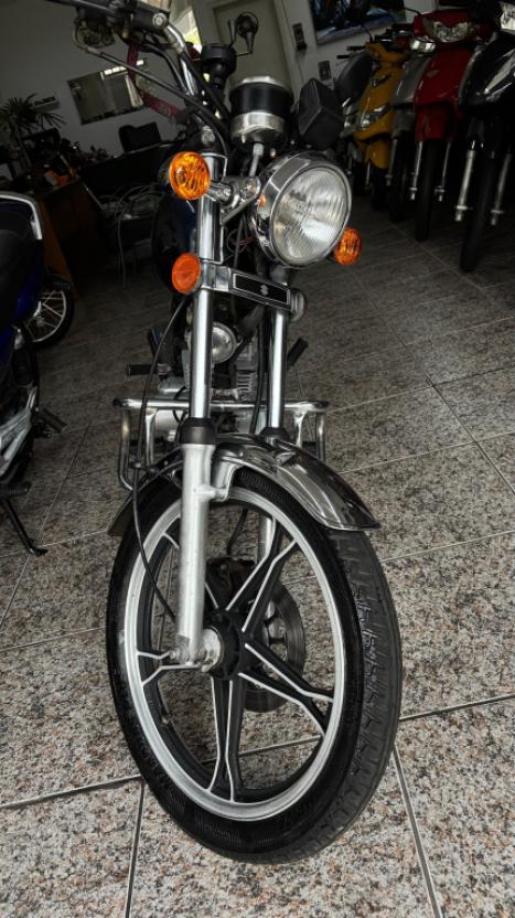 SUZUKI Intruder 125 , Foto 1