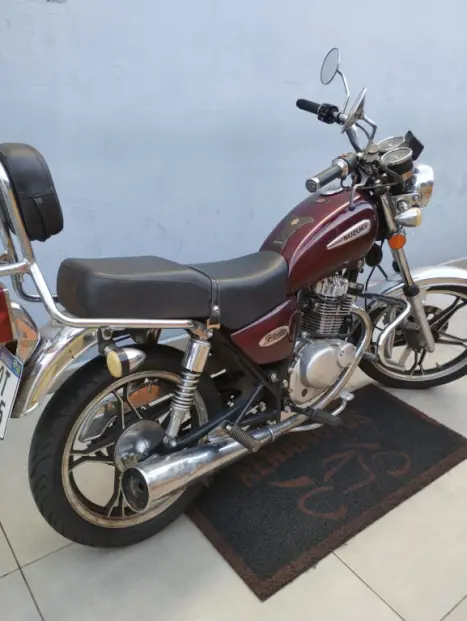 SUZUKI Intruder 125 , Foto 3