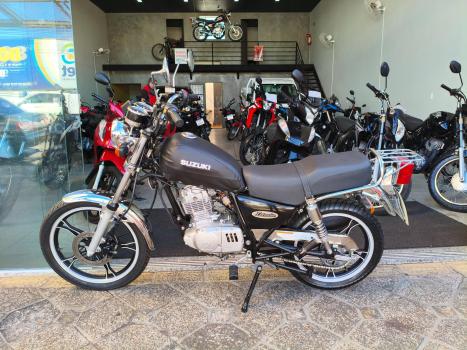 SUZUKI Intruder 125 , Foto 1