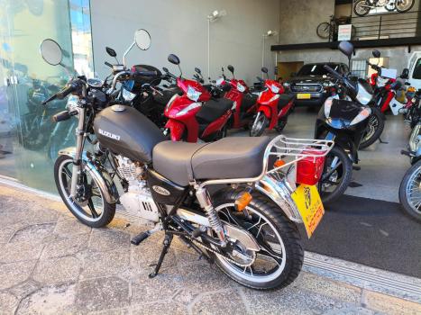 SUZUKI Intruder 125 , Foto 3