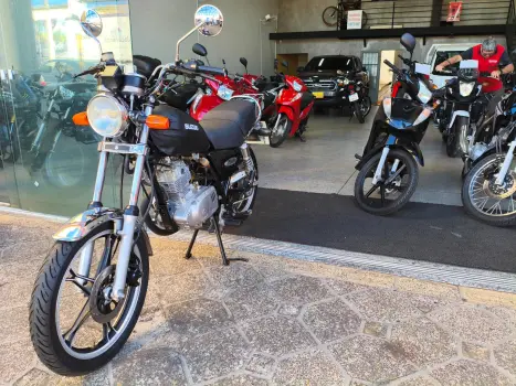 SUZUKI Intruder 125 , Foto 6