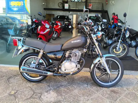 SUZUKI Intruder 125 , Foto 8