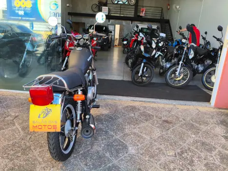 SUZUKI Intruder 125 , Foto 12