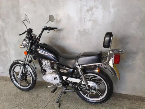 SUZUKI Intruder 125 , Foto 3