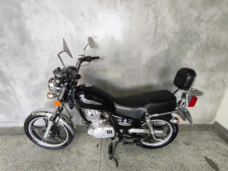 SUZUKI Intruder 125 , Foto 4