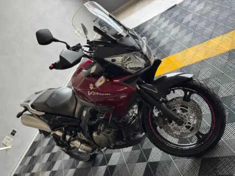 SUZUKI V-Strom DL 1000 , Foto 3