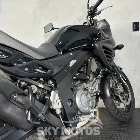 SUZUKI V-Strom DL 650 XT, Foto 7