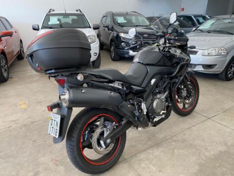 SUZUKI V-Strom DL 650 ABS, Foto 2