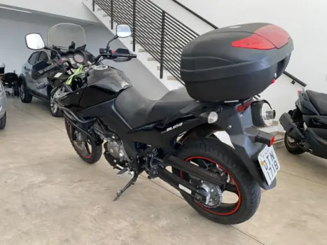 SUZUKI V-Strom DL 650 ABS, Foto 3