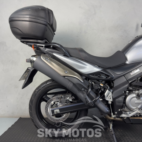 SUZUKI V-Strom DL 650 , Foto 2