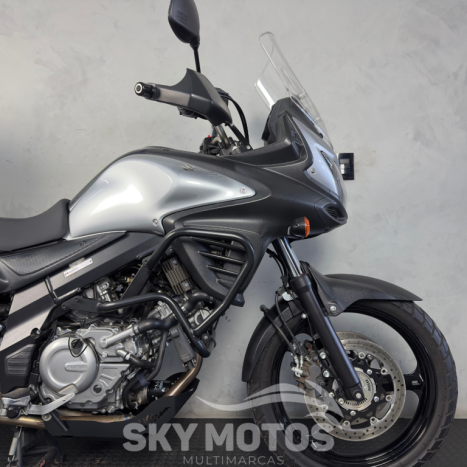 SUZUKI V-Strom DL 650 , Foto 4