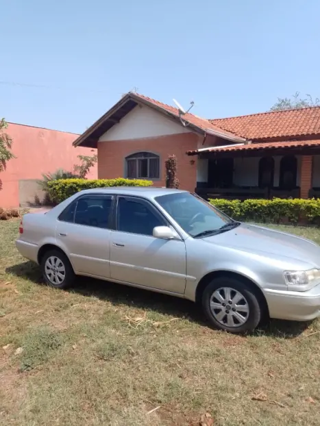 TOYOTA Corolla 1.8 16V 4P XEI, Foto 3