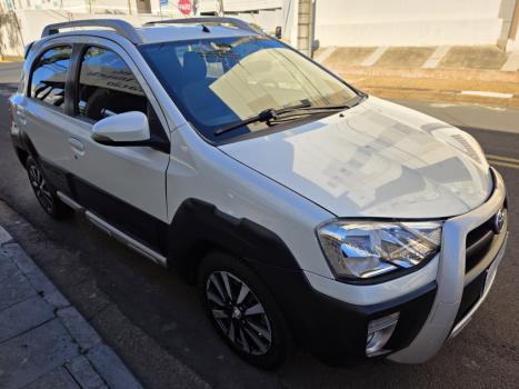 TOYOTA Etios Cross 1.5 16V 4P, Foto 6