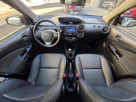 TOYOTA Etios Cross 1.5 16V 4P, Foto 11