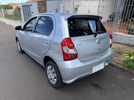 TOYOTA Etios Hatch 1.5 16V 4P FLEX XS AUTOMTICO, Foto 2