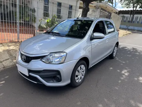 TOYOTA Etios Hatch 1.5 16V 4P FLEX XS AUTOMTICO, Foto 6