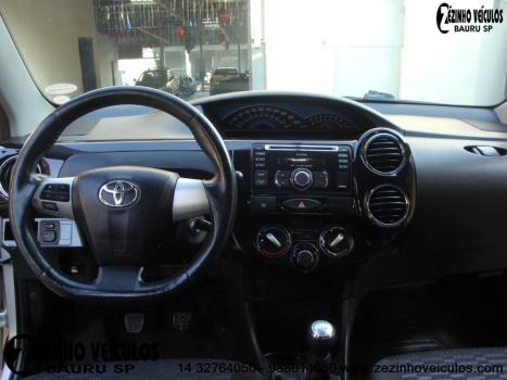 TOYOTA Etios Hatch 1.5 16V 4P FLEX XLS, Foto 6