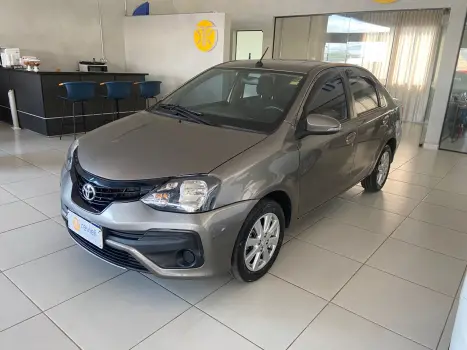 TOYOTA Etios Hatch 1.5 16V 4P FLEX X PLUS AUTOMTICO, Foto 2