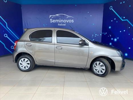 TOYOTA Etios Hatch 1.3 16V 4P FLEX X, Foto 8