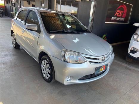 TOYOTA Etios Hatch 1.5 16V 4P FLEX XS, Foto 3