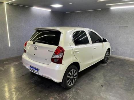 TOYOTA Etios Hatch 1.3 16V 4P FLEX X, Foto 5