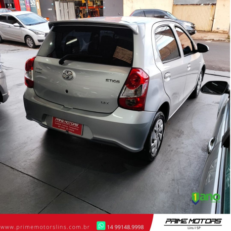 TOYOTA Etios Hatch 1.3 16V 4P FLEX X, Foto 6