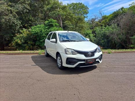 TOYOTA Etios Hatch 1.3 16V 4P FLEX X, Foto 9