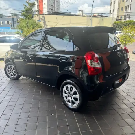 TOYOTA Etios Hatch 1.3 16V 4P FLEX X, Foto 6