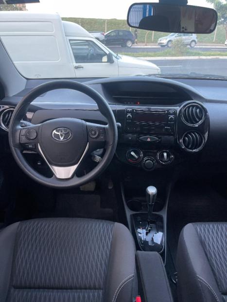 TOYOTA Etios Hatch 1.5 16V 4P FLEX XS AUTOMTICO, Foto 7