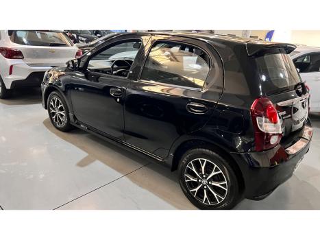 TOYOTA Etios Hatch 1.5 16V 4P FLEX PLATINUM AUTOMTICO, Foto 3