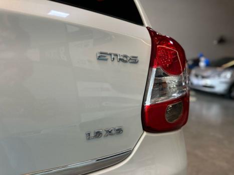 TOYOTA Etios Hatch 1.5 16V 4P FLEX XS, Foto 5