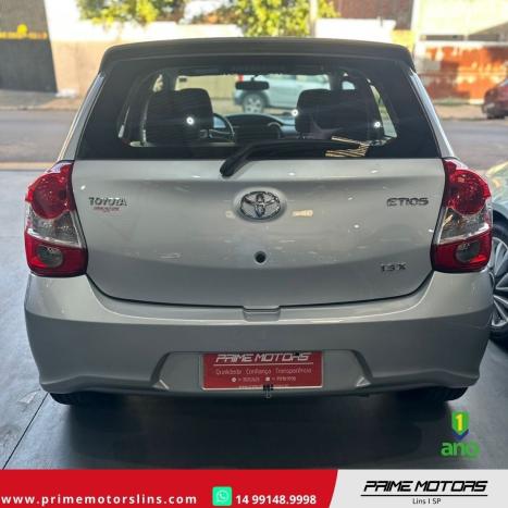 TOYOTA Etios Hatch 1.3 16V 4P FLEX X AUTOMTICO, Foto 5