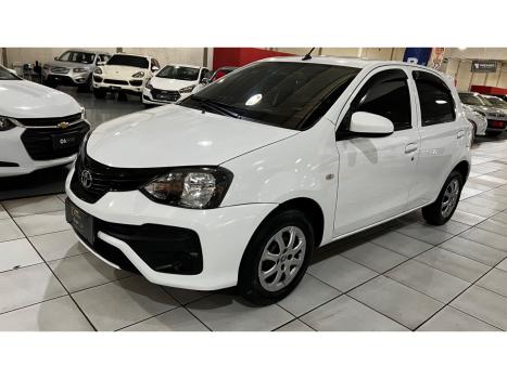 TOYOTA Etios Hatch 1.3 16V 4P FLEX X, Foto 2