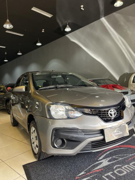 TOYOTA Etios Hatch 1.3 16V 4P FLEX X, Foto 1