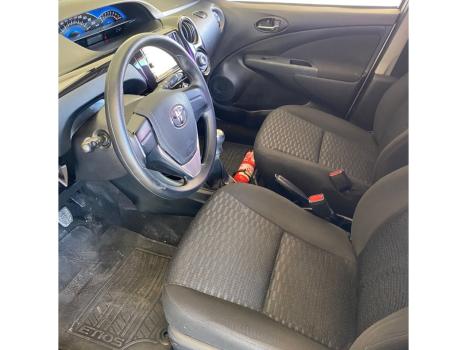 TOYOTA Etios Hatch 1.3 16V 4P FLEX X, Foto 8