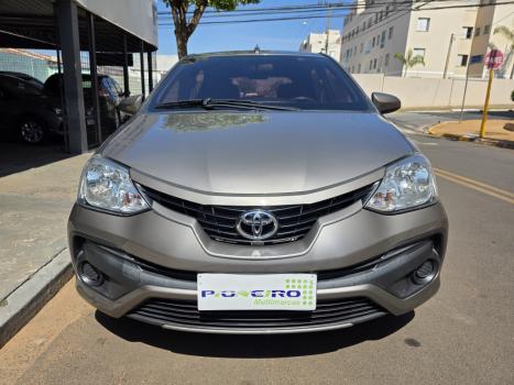 TOYOTA Etios Hatch 1.3 16V 4P FLEX X, Foto 7
