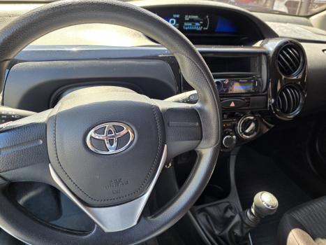 TOYOTA Etios Hatch 1.3 16V 4P FLEX X, Foto 9