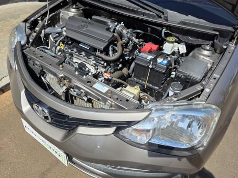 TOYOTA Etios Hatch 1.3 16V 4P FLEX X, Foto 19