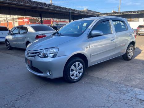 TOYOTA Etios Hatch 1.3 16V 4P FLEX X, Foto 1