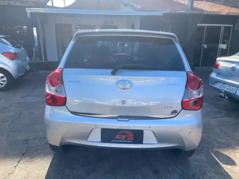 TOYOTA Etios Hatch 1.3 16V 4P FLEX X, Foto 5