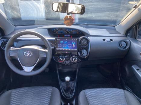 TOYOTA Etios Hatch 1.3 16V 4P FLEX X, Foto 7