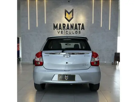 TOYOTA Etios Hatch 1.3 16V 4P FLEX XS, Foto 6