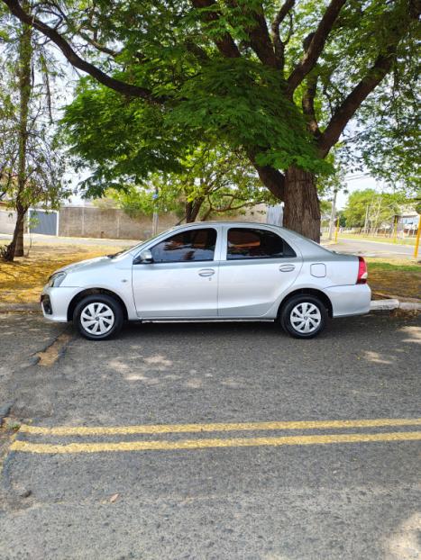 TOYOTA Etios Sedan 1.5 16V 4P FLEX X AUTOMTICO, Foto 3