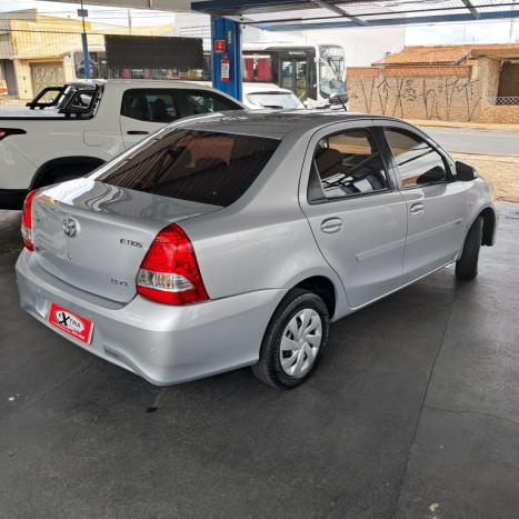 TOYOTA Etios Sedan 1.5 16V 4P FLEX XS AUTOMTICO, Foto 6