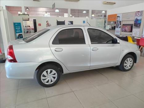 TOYOTA Etios Sedan 1.5 16V 4P FLEX XLS AUTOMTICO, Foto 4