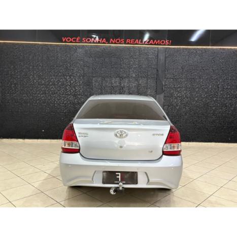 TOYOTA Etios Sedan 1.5 16V 4P FLEX X PLUS AUTOMTICO, Foto 8