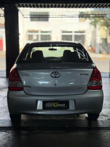 TOYOTA Etios Sedan 1.5 16V 4P FLEX X, Foto 6