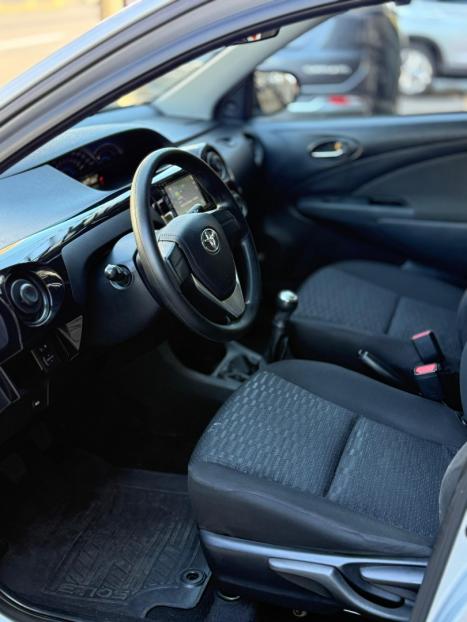 TOYOTA Etios Sedan 1.5 16V 4P FLEX X, Foto 12