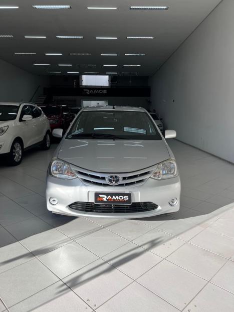 TOYOTA Etios Sedan 1.5 16V 4P FLEX XS, Foto 2
